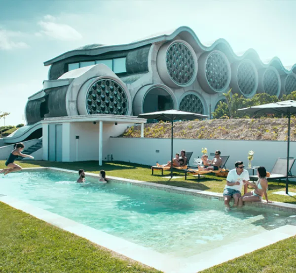 Cava & Hotel Mastinell