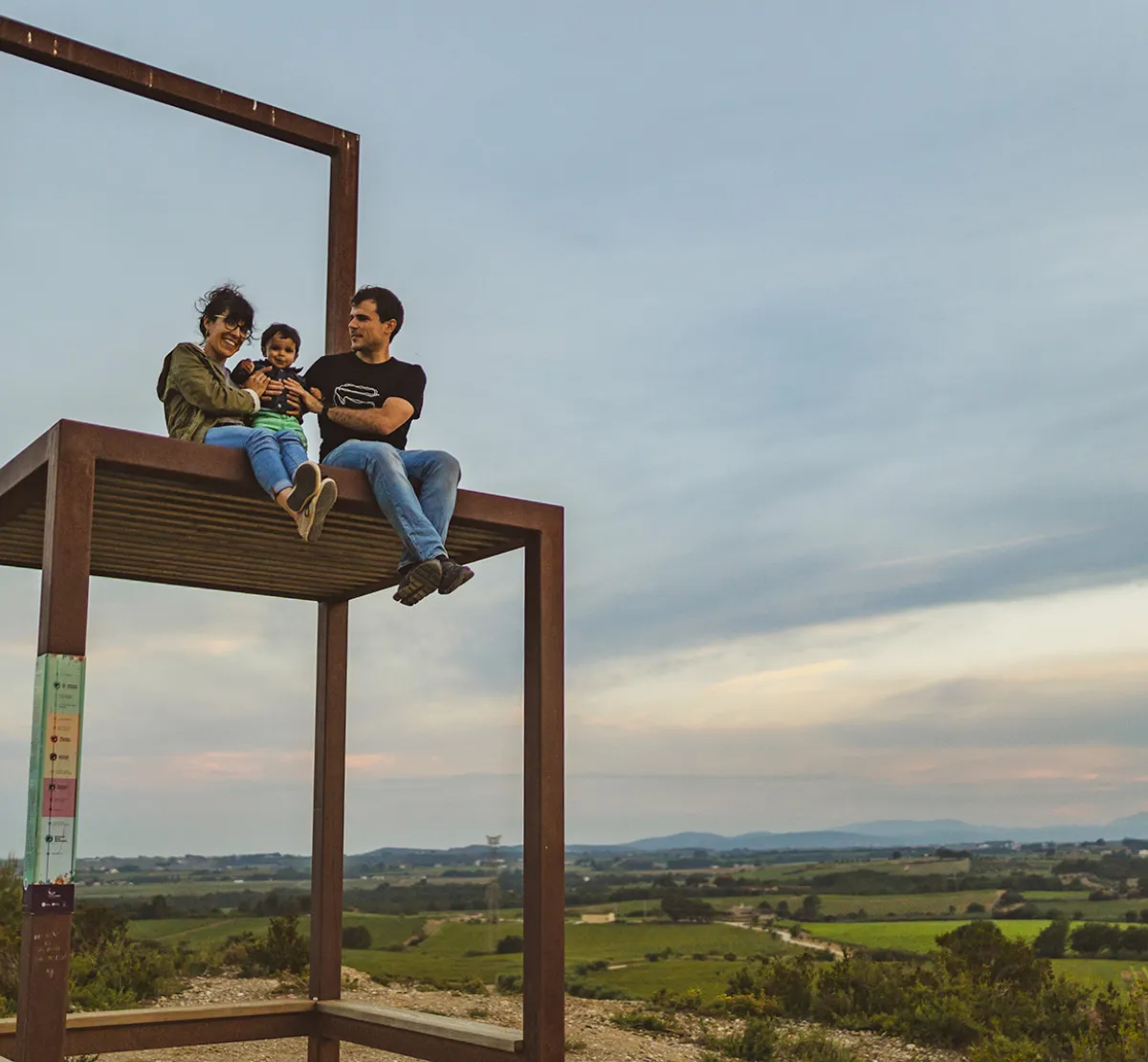 El Secret del Vicenç. Contemplar el Penedès des d’una cadira gegant